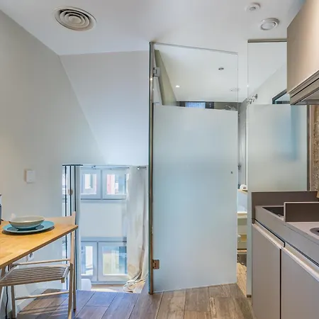 2 Romero Apartment *